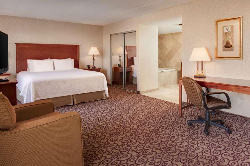 Hampton Inn Dubuque Δωμάτιο φωτογραφία