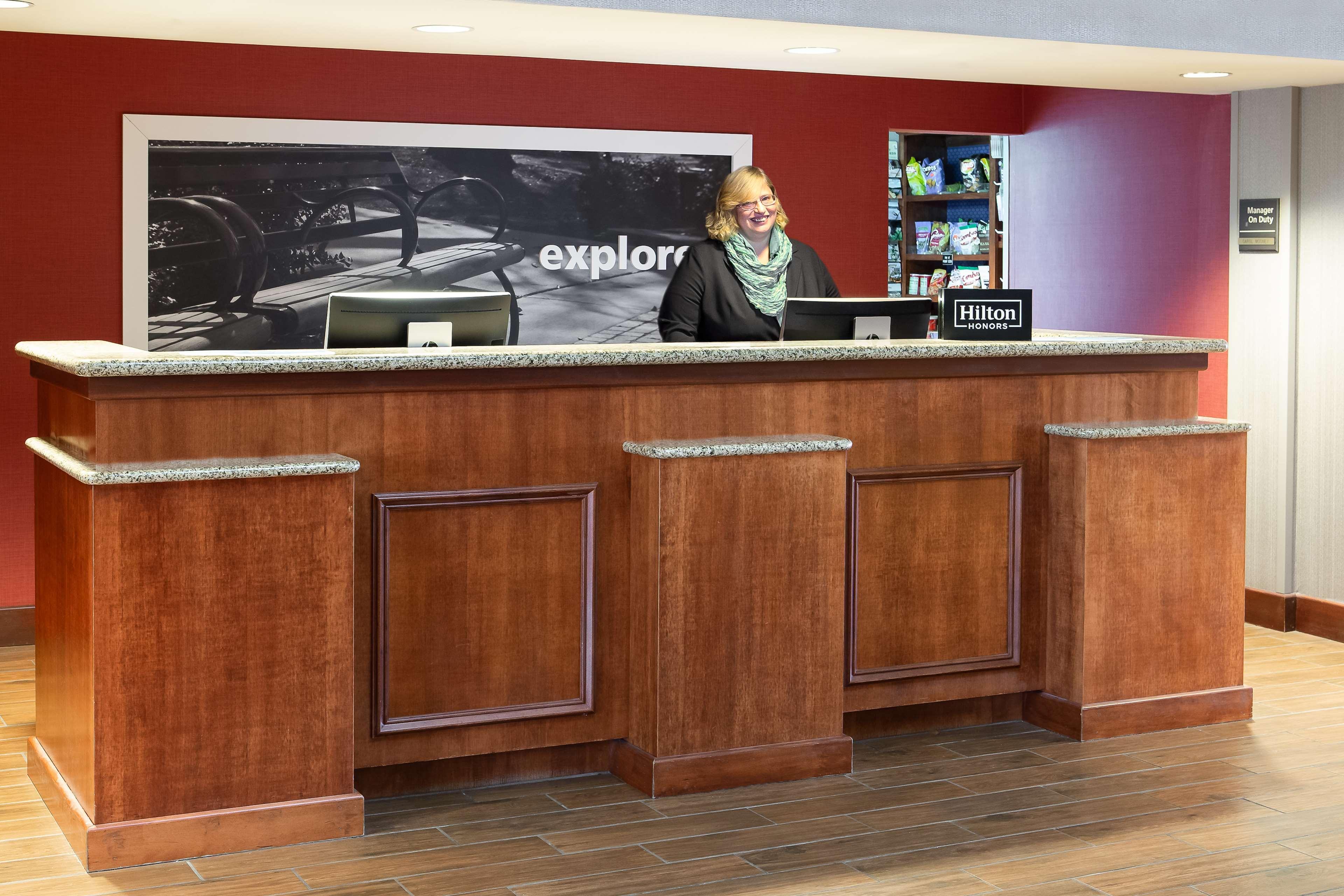 Hampton Inn Dubuque Εξωτερικό φωτογραφία