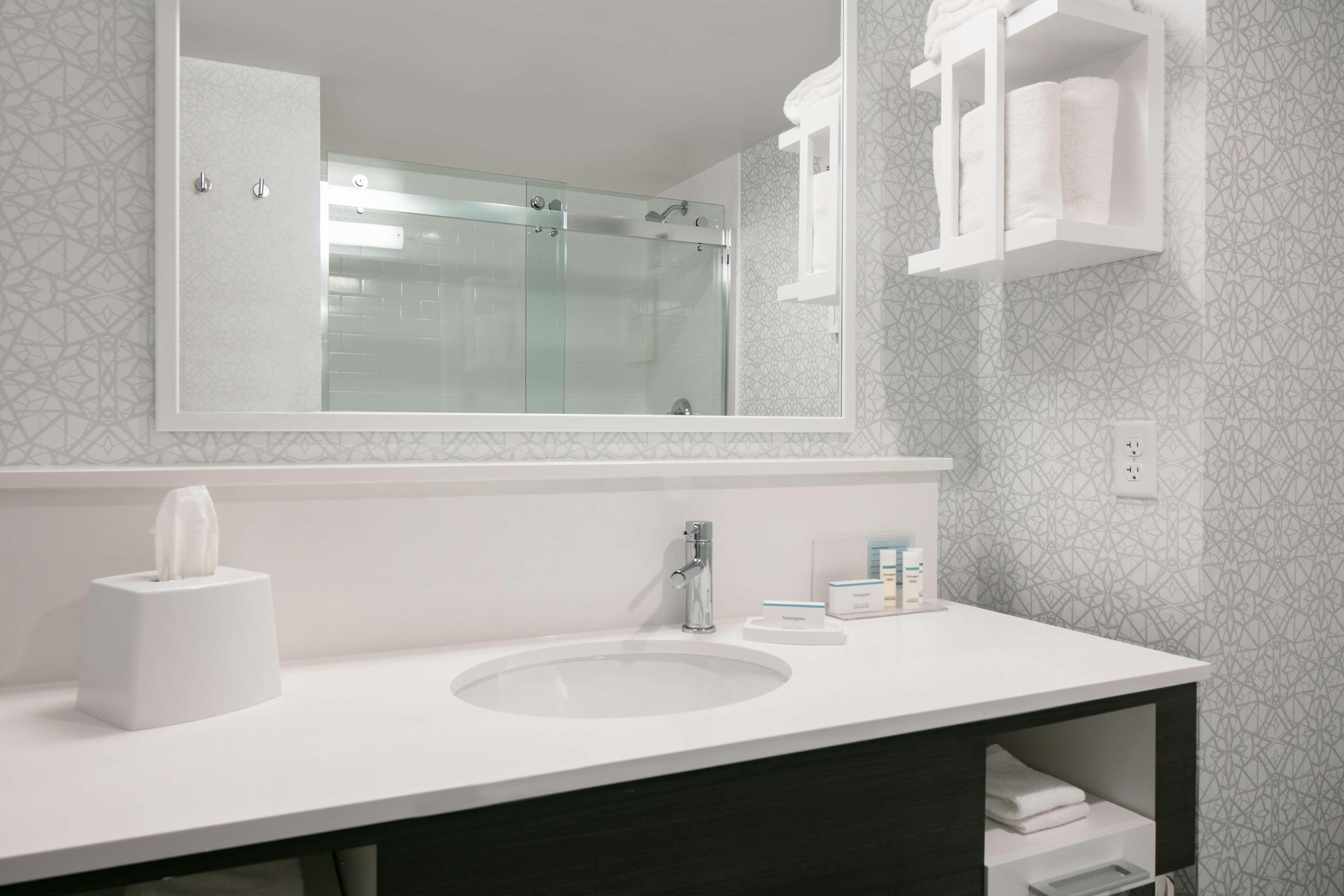 Hampton Inn Dubuque Εξωτερικό φωτογραφία