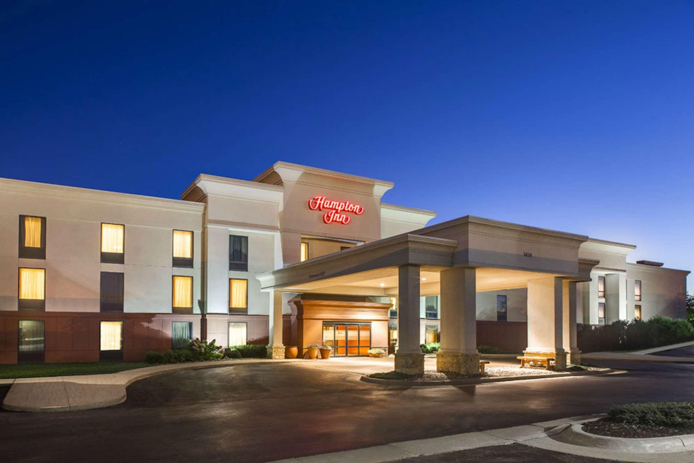 Hampton Inn Dubuque Εξωτερικό φωτογραφία