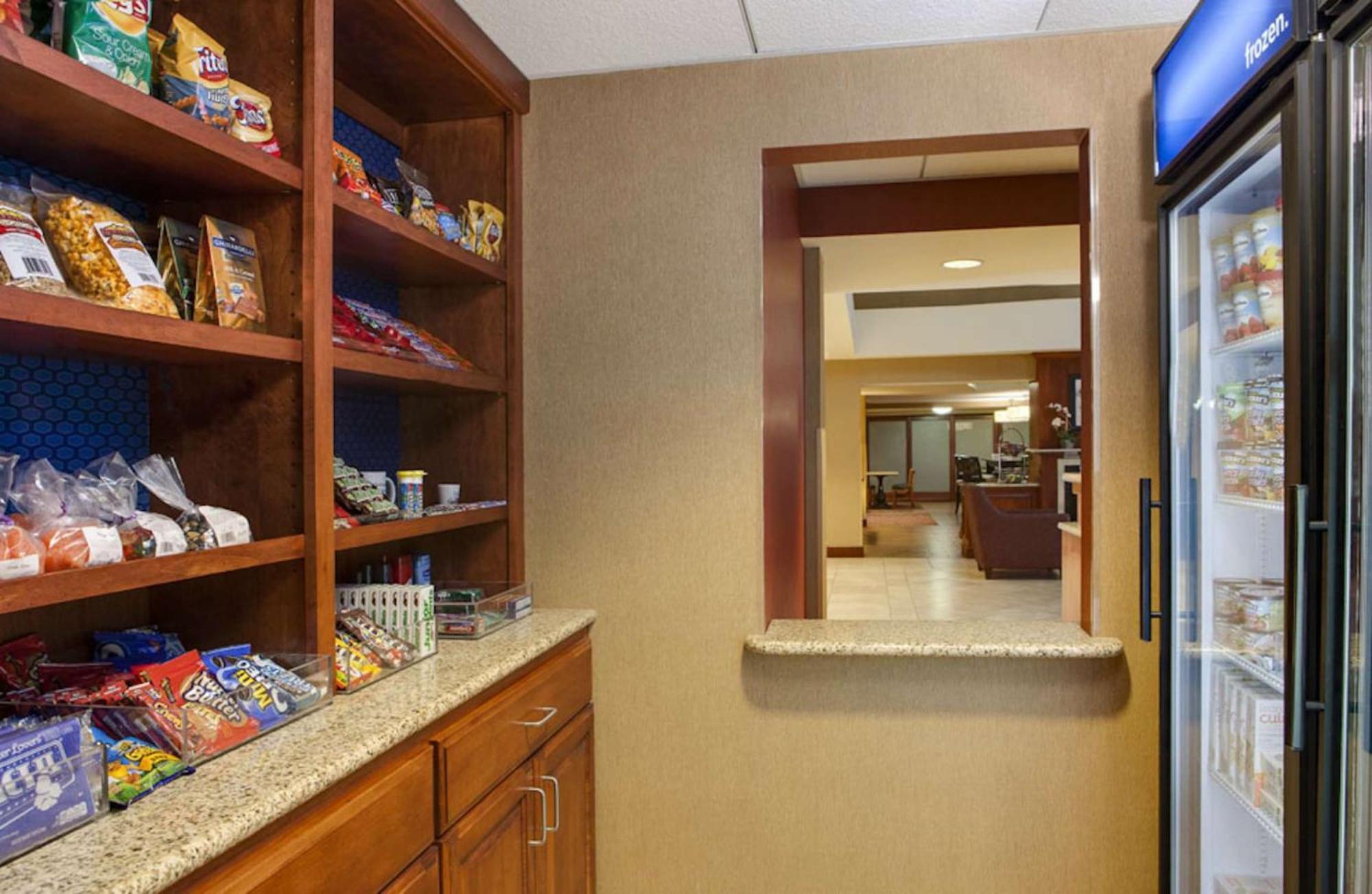 Hampton Inn Dubuque Εξωτερικό φωτογραφία