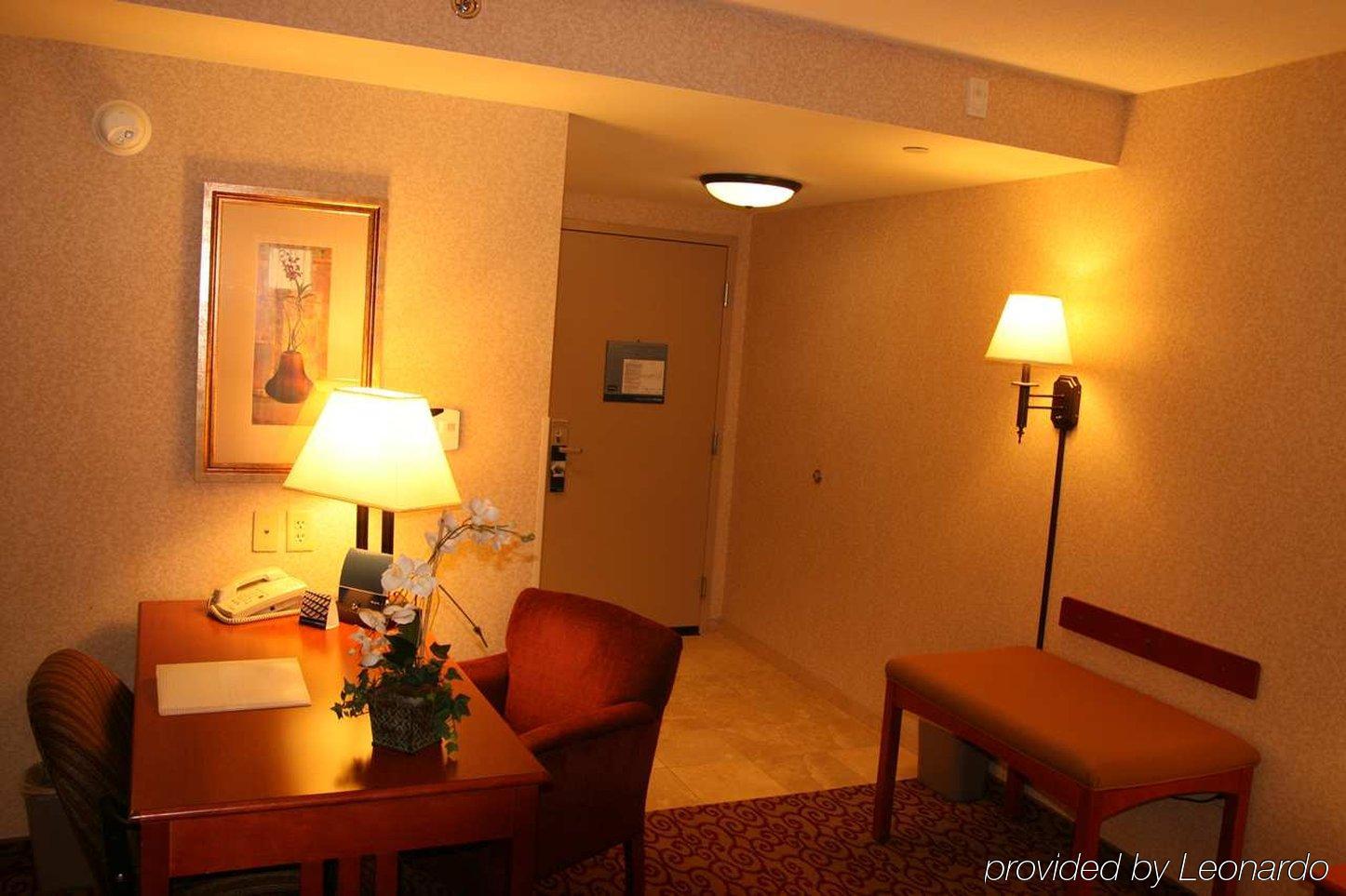 Hampton Inn Dubuque Δωμάτιο φωτογραφία