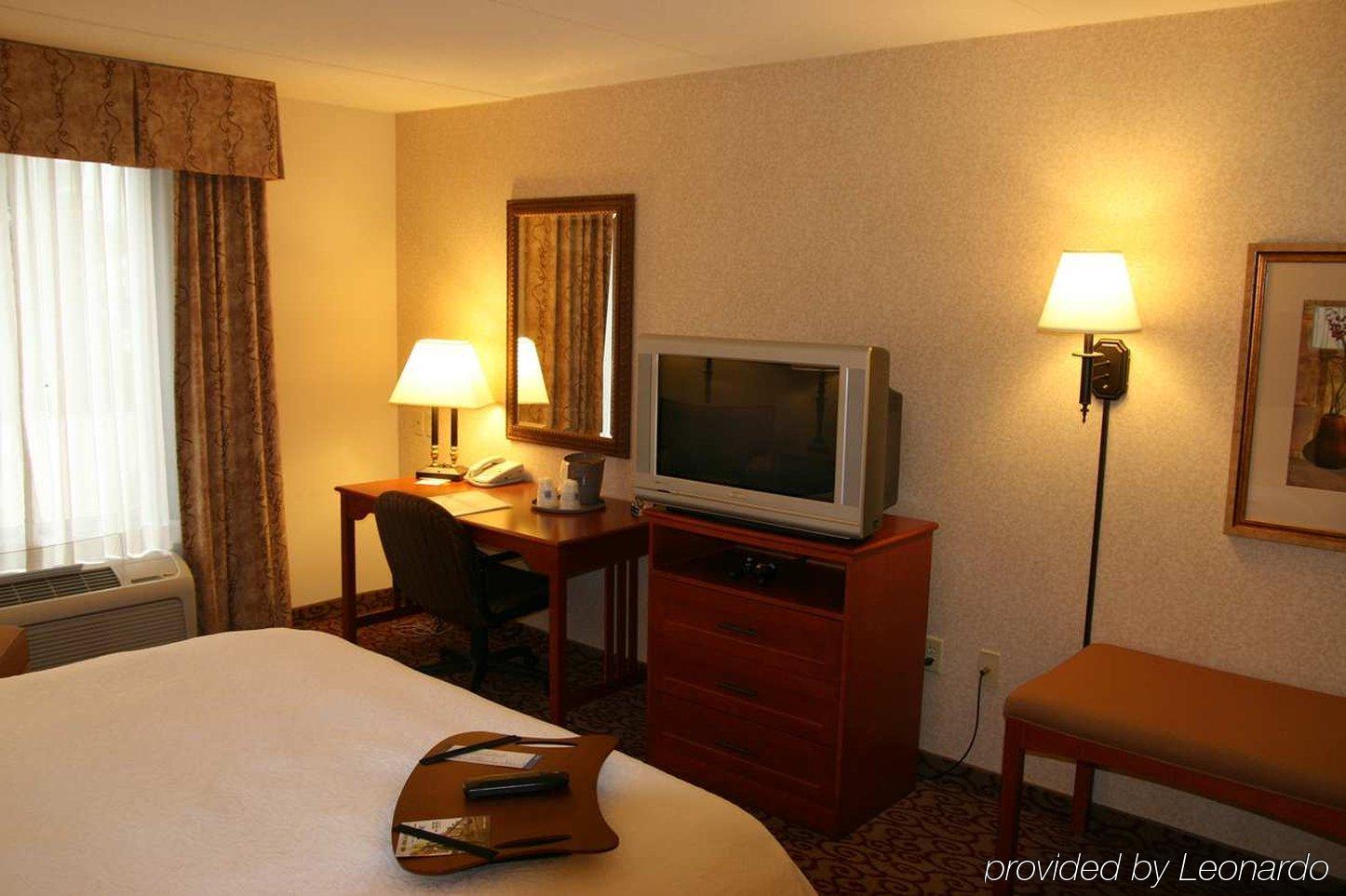 Hampton Inn Dubuque Δωμάτιο φωτογραφία