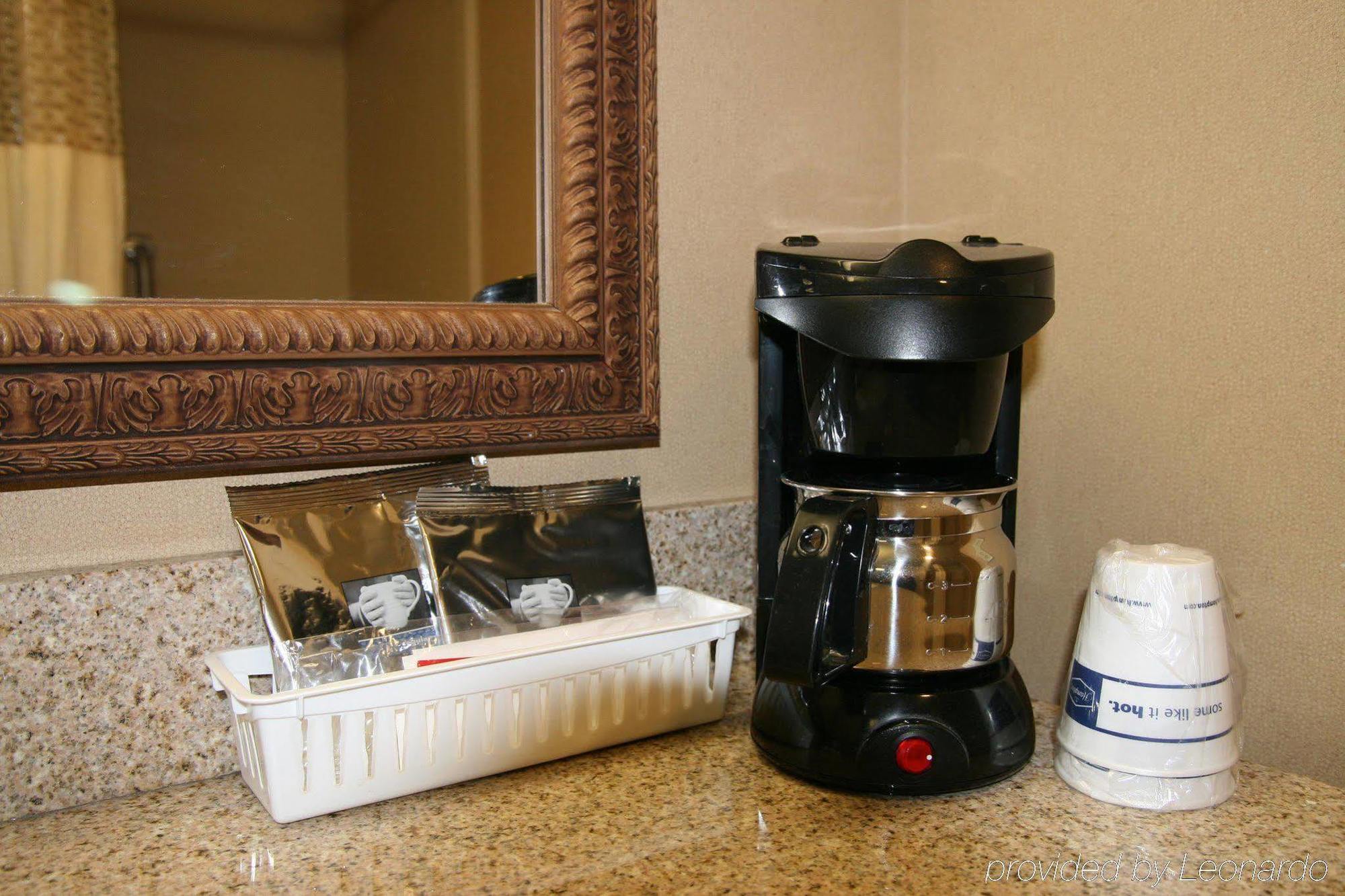 Hampton Inn Dubuque Δωμάτιο φωτογραφία